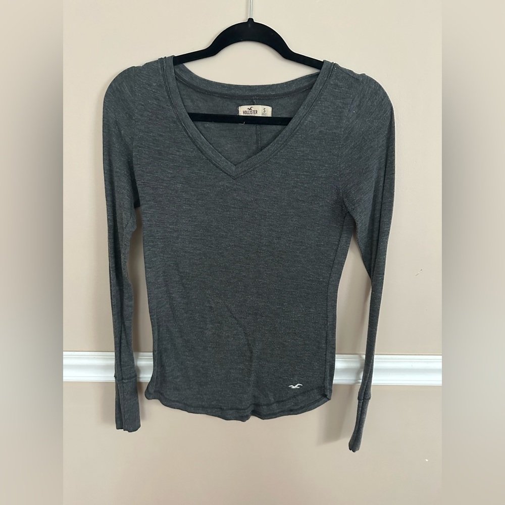 Hollister V Neck Tee